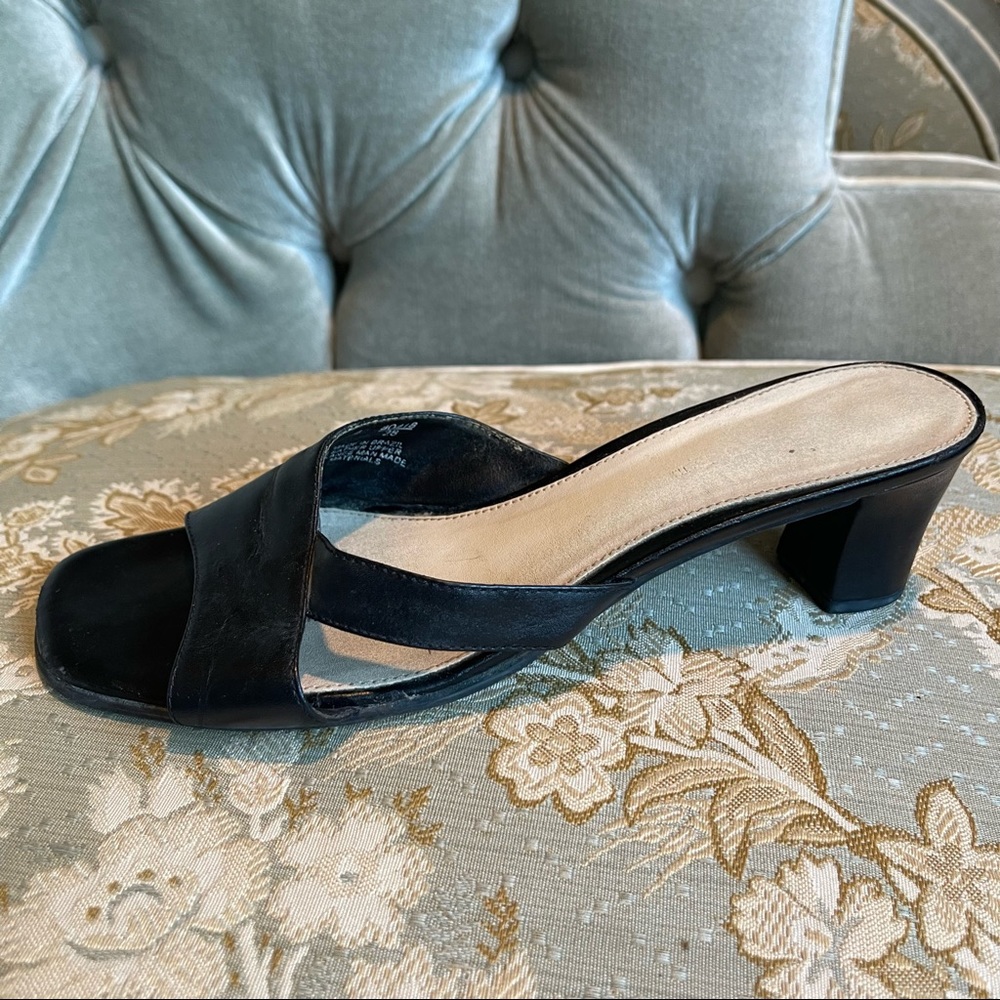 Vintage Women’s Black Leather Mule Slide Sandals SZ 8/Made in Brazil